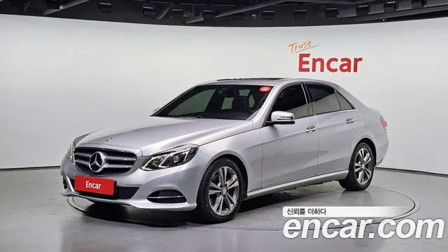 Mercedes-Benz E- W212 E220