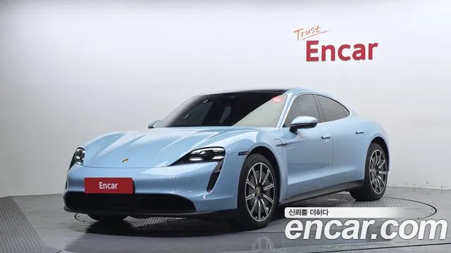 Porsche Taycan 4S