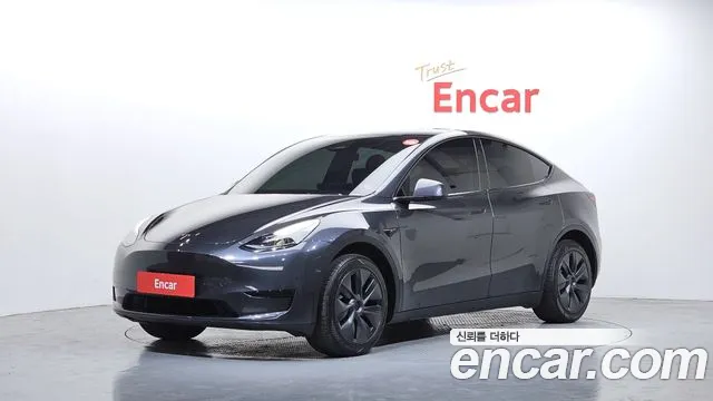 Tesla Y RWD