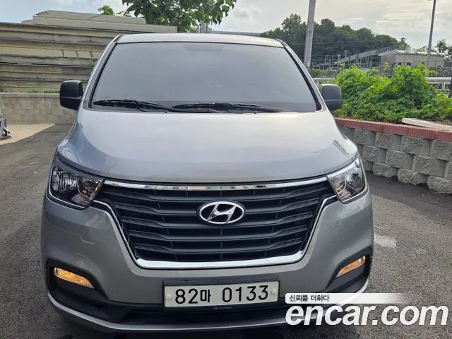 Hyundai The New Grand Starex 5