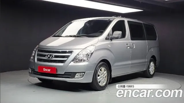 Hyundai Grand Starex 3