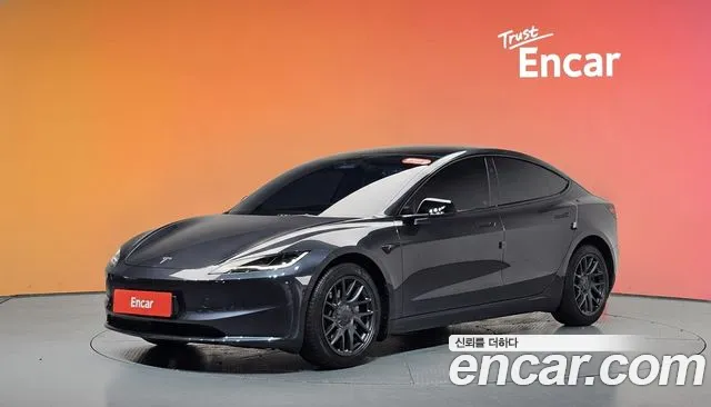Tesla 3 AWD