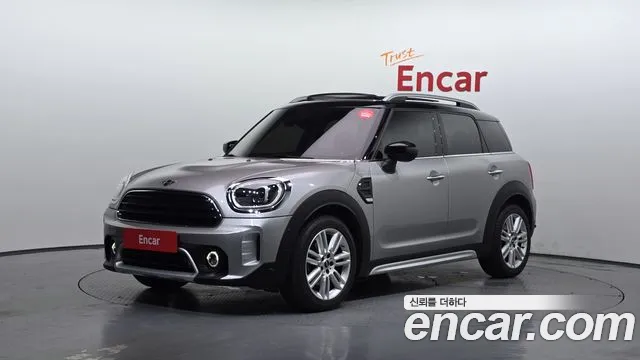 MINI Cooper Countryman 2