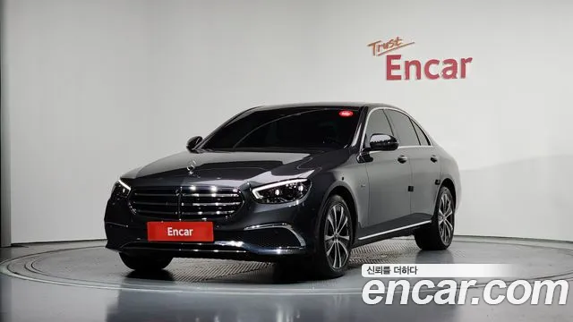 Mercedes-Benz E- W213 E300e 4MATIC Exclusive