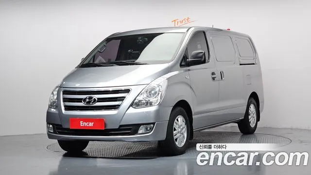 Hyundai Grand Starex 3
