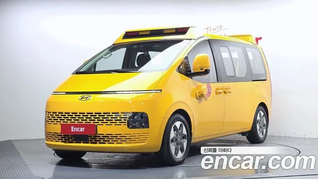 Hyundai Staria L3.5 15