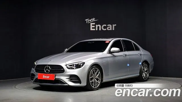 Mercedes-Benz E- W213 E220d 4MATIC AMG Line