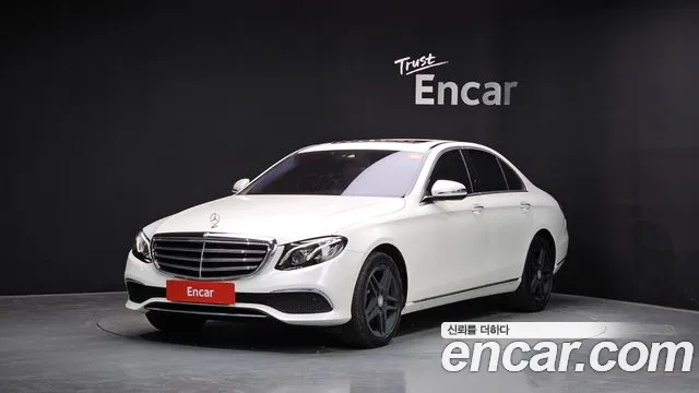 Mercedes-Benz E- W213 E220d Exclusive