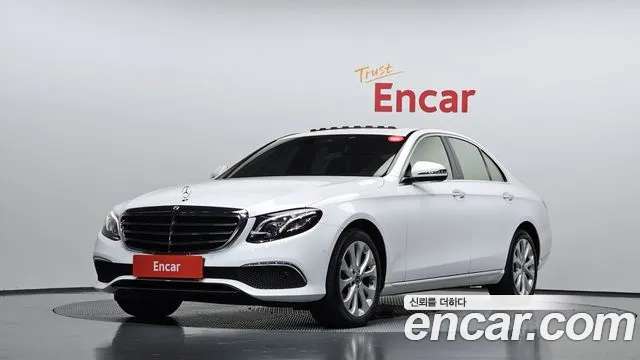 Mercedes-Benz E- W213 E220d 4MATIC Exclusive