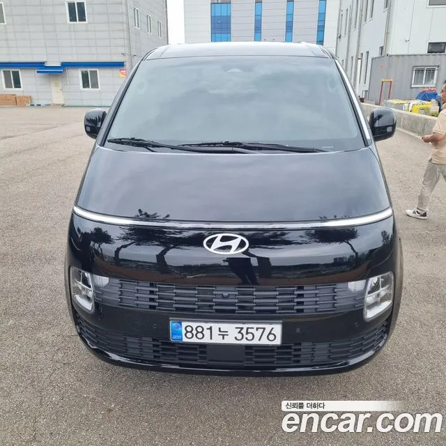 Hyundai The New Staria L3.5 3