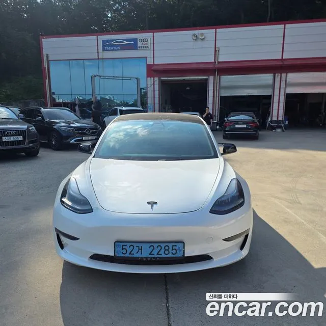 Tesla 3 AWD