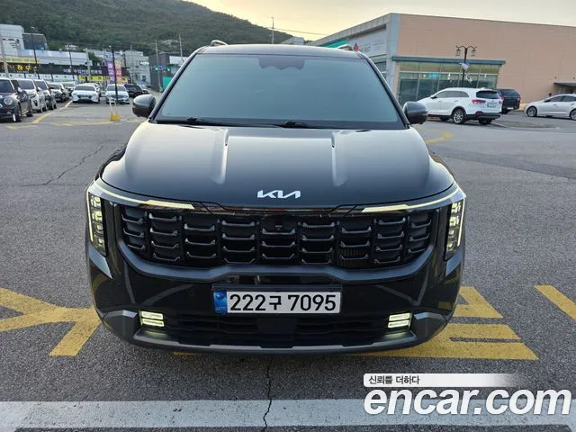 Kia The New Carnival 4 7