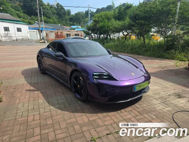 Porsche Taycan GTS