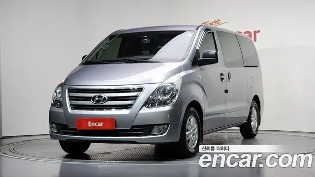 Hyundai Grand Starex 3