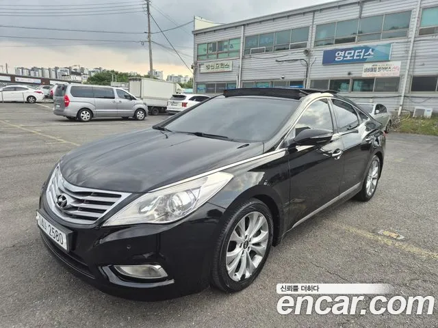 Hyundai Grandeur HG HG300