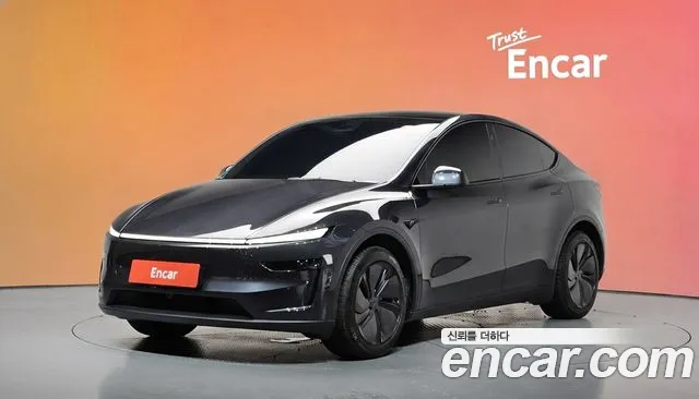Tesla Y RWD