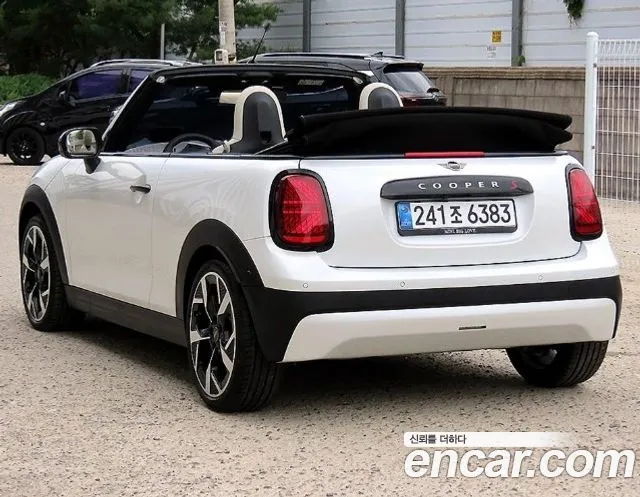 MINI Cooper S 4