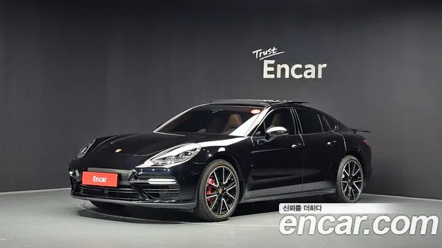 Porsche Panamera (971) 4.0 Turbo