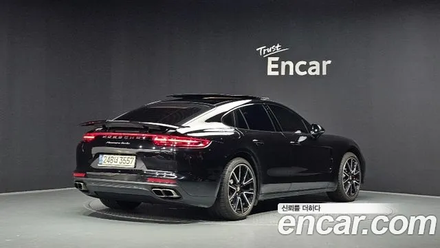 Porsche Panamera (971) 4.0 Turbo