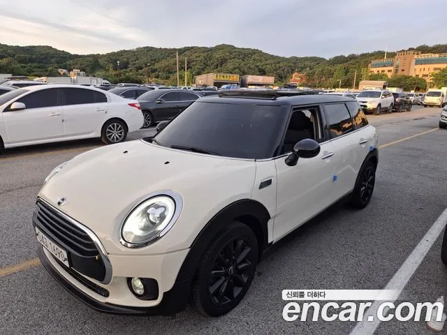 MINI Cooper D Clubman Base 2