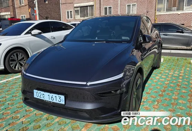 Tesla Y RWD