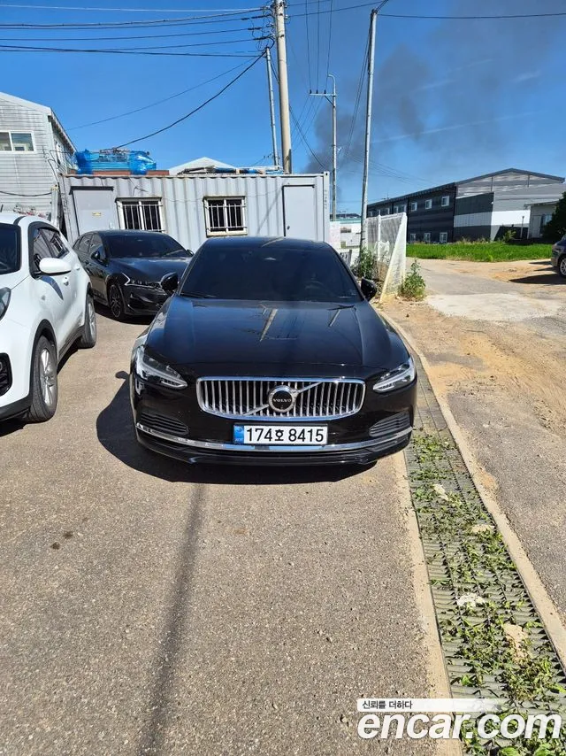 Volvo S90 T8 AWD