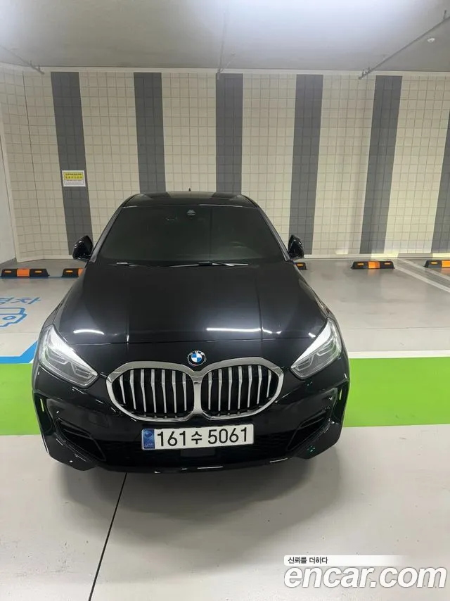 BMW 1 (F40) 120i M
