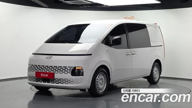 Hyundai Staria 5
