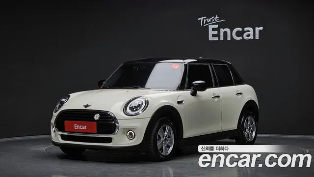 MINI Cooper 5 Base 3