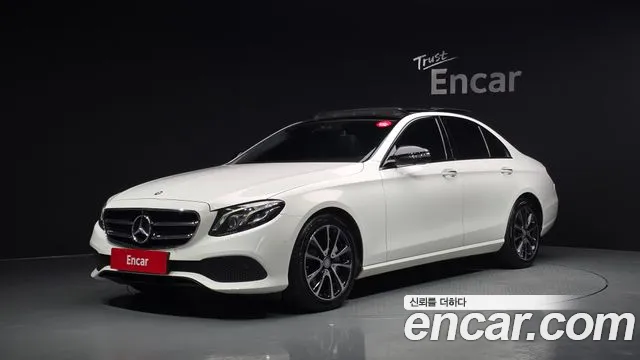 Mercedes-Benz E- W213 E300