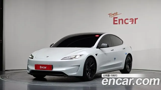 Tesla 3 AWD