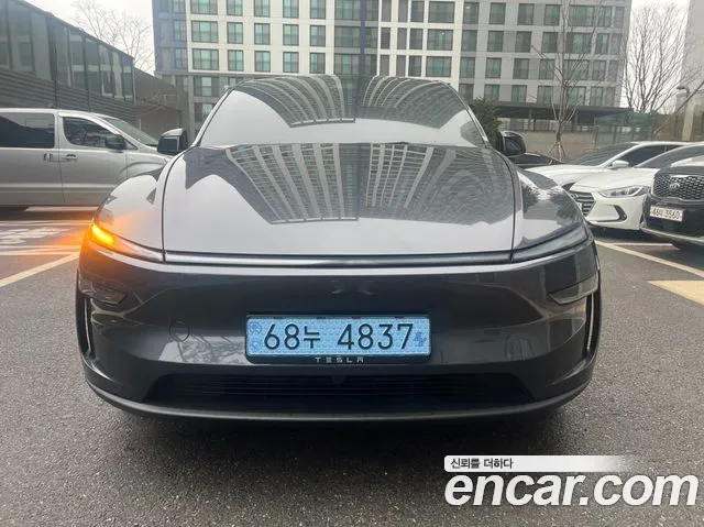 Tesla Y RWD