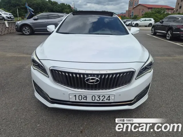 Hyundai G330