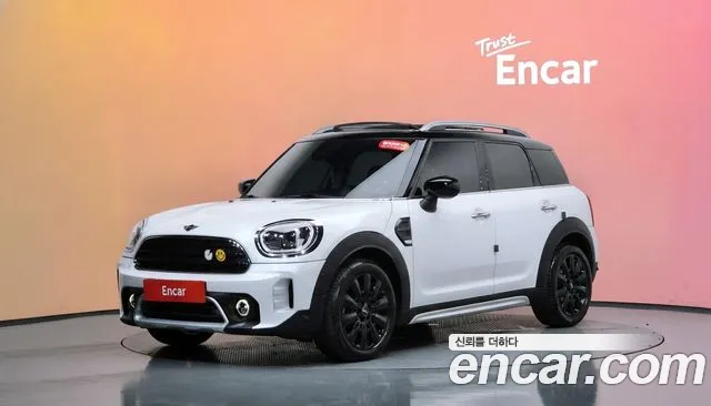MINI Cooper Countryman 2