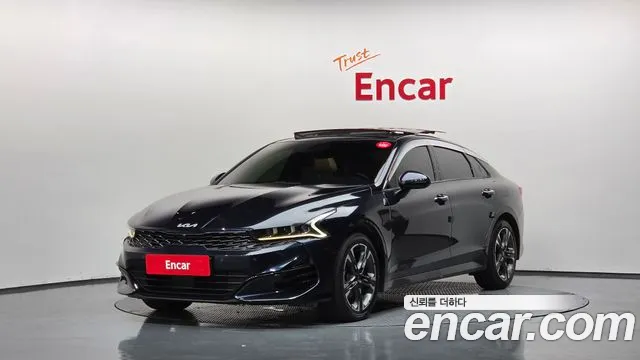Kia K5 III 2.0 Signature