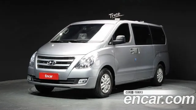 Hyundai Grand Starex 12