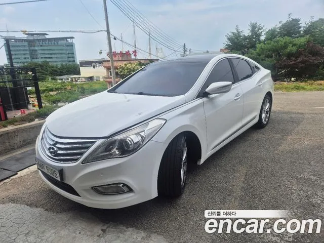 Hyundai Grandeur HG HG300