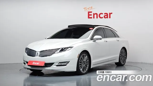 Lincoln MKZ Hybrid 2