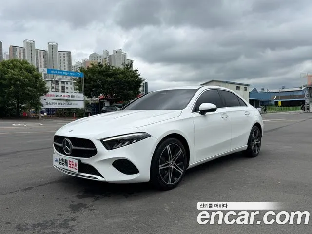 Mercedes-Benz A- W177 A220