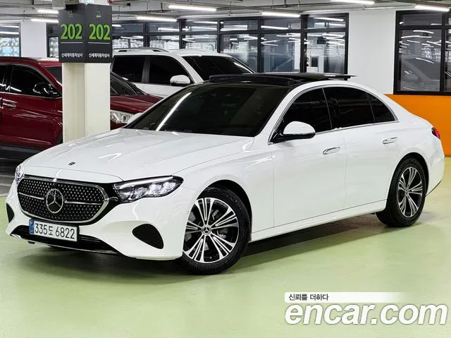 Mercedes-Benz E- W214 E200