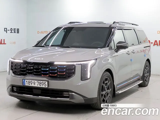 Kia The New Carnival 4 9