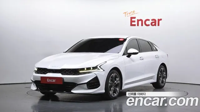 Kia K5 III 2.0 Signature