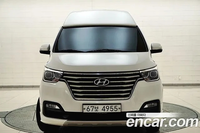 Hyundai The New Grand Starex 4WD