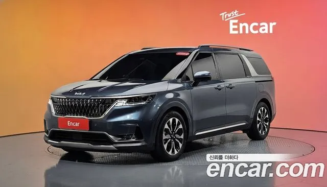 Kia Carnival 4 Gasoline 7 Signature