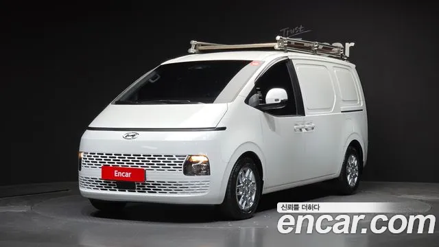 Hyundai Staria 3