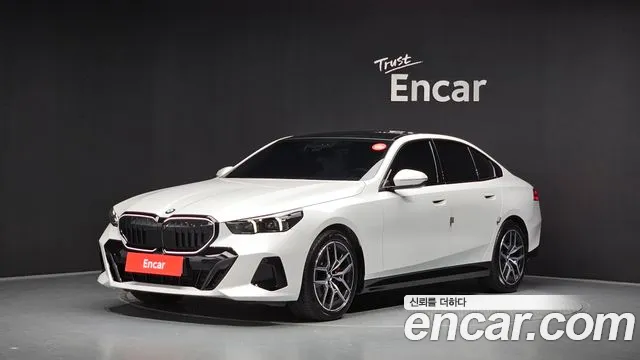 BMW 5 (G60) 520i