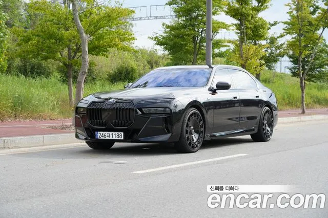 BMW 7 (G70) 740i xDrive M Limited