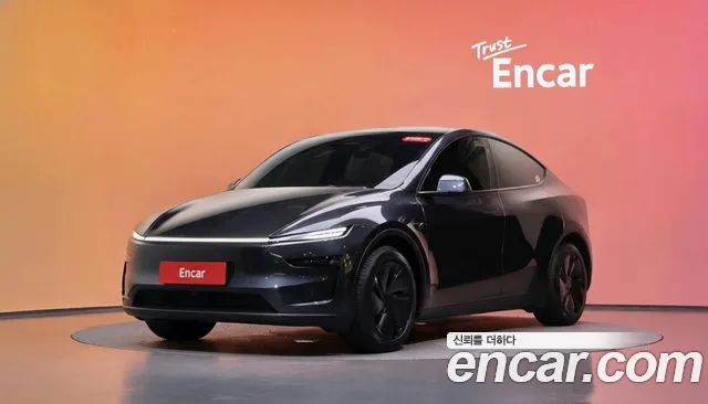 Tesla Y AWD