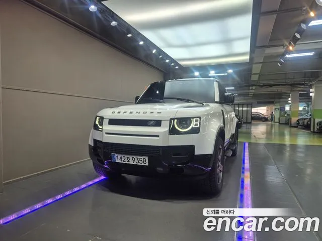 Land Rover Defender (L663) 110 D250 X- SE