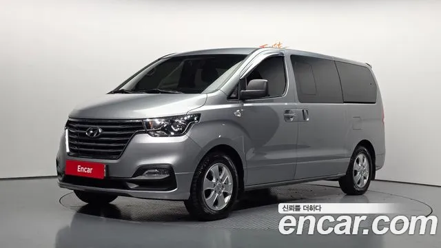 Hyundai The New Grand Starex 12